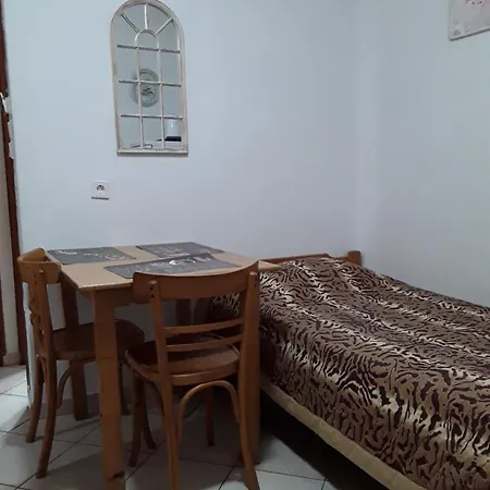Ξενοδοχείο με διαμερίσματα Hause Zorbas Παραλία Διονυσίου