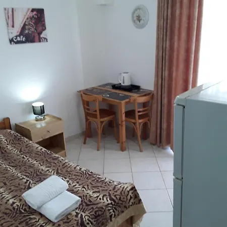Hause Zorbas Ξενοδοχείο με διαμερίσματα 3*