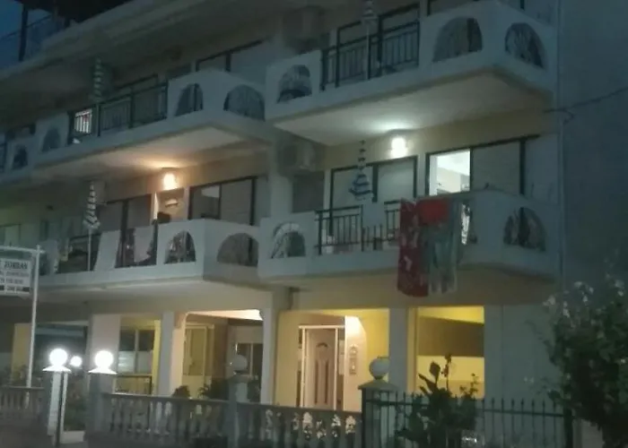 Hause Zorbas Paralia Dionisiou