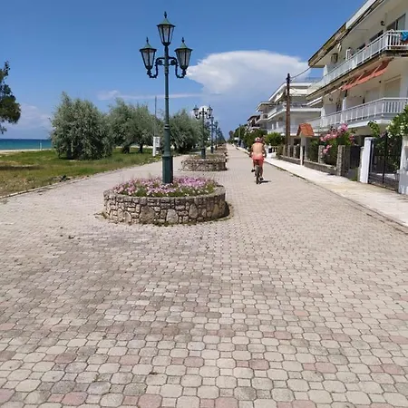 Hause Zorbas Paralia Dionisiou