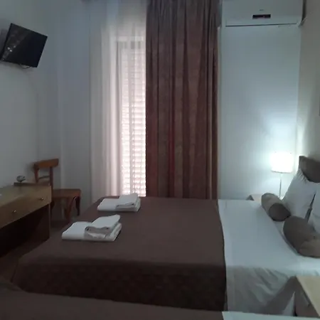 Hause Zorbas Aparthotel 3*