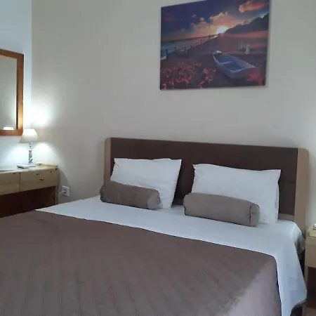 Hotel apartamentowy Hause Zorbas Paralia Dionisiou